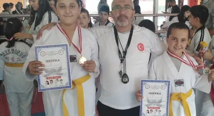 Kayseri’de Taekwondo kuşak terfi töreni