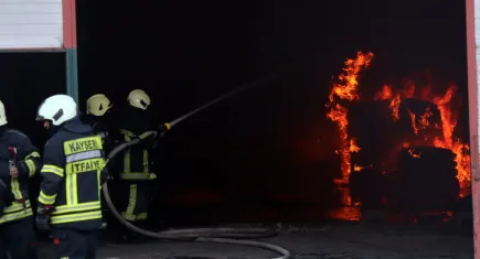 Keçe fabrikasında korkutan yangın