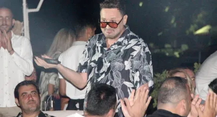 Sahnede rahatsızlanan Metin Arolat hayatını kaybetti