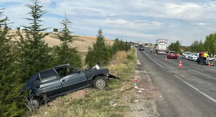Uşak'ta ölümlü kaza: Anne ve oğlu hayatını kaybetti