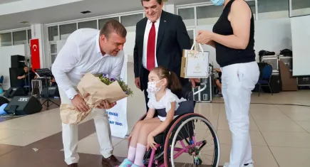 Şoförler, SMA’lı Çağla’ya destek için toplandı