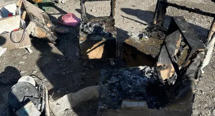 Otomobilin LPG tüpü patladı: Ortaklı savaş alanına döndü