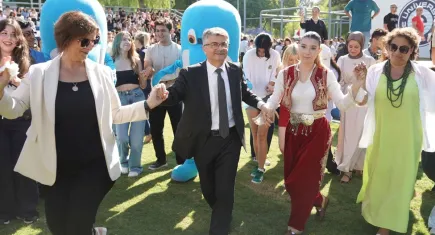 Ege Üniversitesi yeni yıla şenlikle başladı