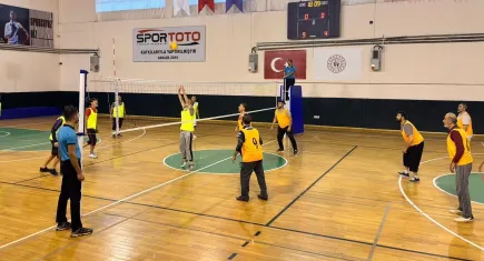 Denizli’de Cumhuriyet Turnuvası başladı