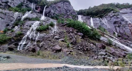 Artvin’de şiddetli yağış: Köy yolları ulaşıma kapandı