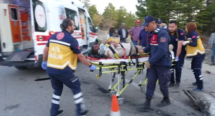 Karaman'da kaza: 2 ölü, 13 yaralı