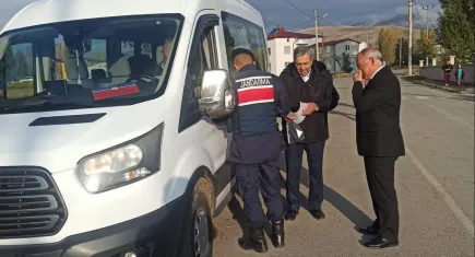 Bayburt'ta servis araçları denetleniyor