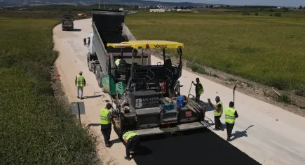 Balıkesir’de yol yapım çalışmaları hız kesmeden devam ediyor