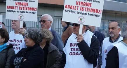 Sağlık çalışanları 33. haftada da ses yükseltti: Vergide Adalet!