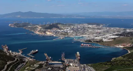 Aliağa Limanları hızla büyüyor: 26,6 milyar dolar dış ticaret hacmi 