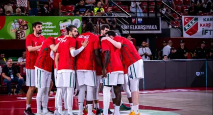 Karşıyaka'da basketbolcular grev hazırlığında 