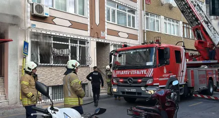 İstanbul’da korku dolu anlar: 5 kişi yangında mahsur kaldı