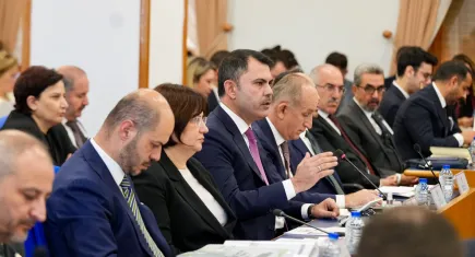 Bakan Kurum’dan İzmir Körfezi açıklaması: Büyükşehir bir zahmet temizlesin