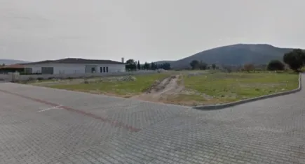 O belediyeden satılık villalık arsalar