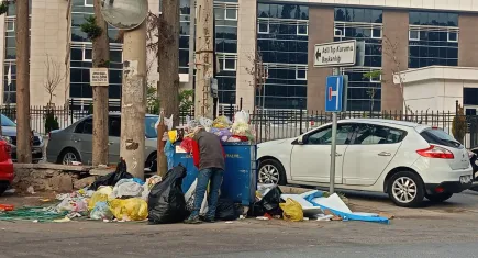 Buca’da belediye işçi anlaşmazlığının cezası vatandaşlara kesildi