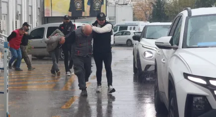 İzmir haber: Böcek ilacından ölen bebek olayında şüpheliler adliyede