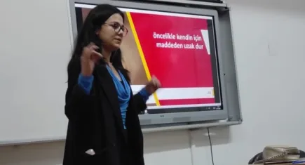 Öğrencilere diyabet, beslenme ve bağımlılık eğitimleri