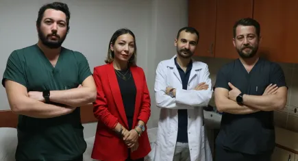 Yanlış teşhis kabusu oluyordu: Rahmini aldırmak üzereyken apandisitinin patladığını öğrendi