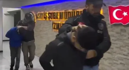 İzmir haber: Ev kurşunlayan 13 yaşındaki çocuk aranıyor