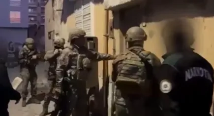 İzmir haber: Uyuşturucu tacirlerine şok baskın