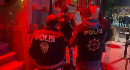 İzmir haber: Konak'ta son 1 ayda 843 aranan şahıs yakalandı