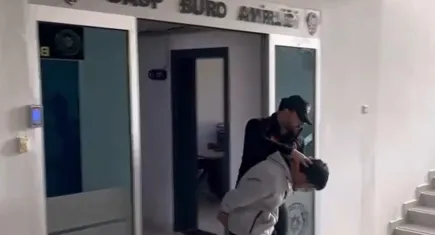 20 yaşındaki gaspçı polisten kaçamadı