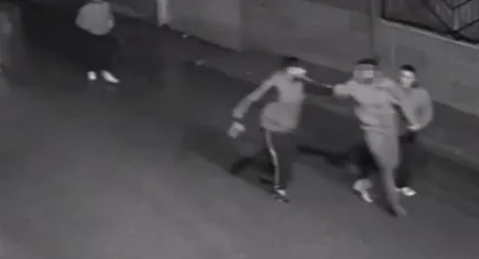 İzmir haber: 5 kişi saldırıp bıçakladılar