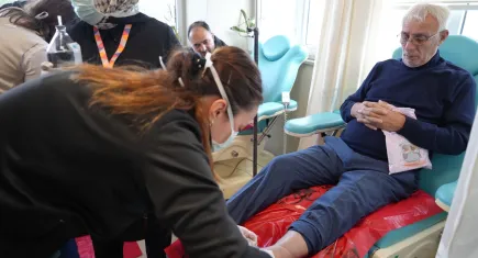 Larva tedavisi ile yaranın iyileşmesi sağlanıyor