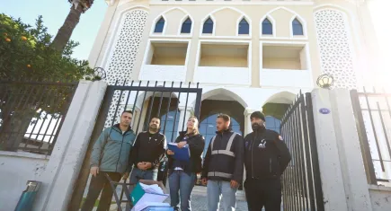Meryem Ana Evi otoparkı için atılan imzalar toplandı