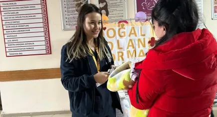 Normal doğum konusunda bilgilendirme standı kuruldu