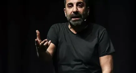 Emre Karayel, Erkek Aklı- Oksimoron oyunu ile İzmir’de sahne alacak