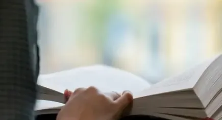 Yazar Nurdan Karacabey İKSF’de edebiyat söyleşisi düzenleyecek