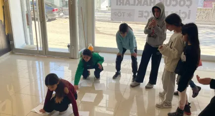 Her Yer Çocuk Derneği Menemen’de: Yılbaşı hazırlıkları başladı
