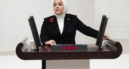 Gelecek Partili Ün’den asgari ücret tepkisi: “28 bin liranın altında verilecek rakamlar zulüm ücreti”