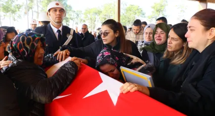 Helikopter kazasında hayatını kaybedenler toprağa verildi