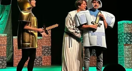 'MINECRAFT- Nether Macerası' Ocak ayı boyunca İzmir sahnesinde