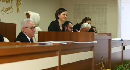 Yılın ilk meclis toplantısında KARBEL işçileri gündemde: Araba almak mı, işçilerin parası mı daha önemli?