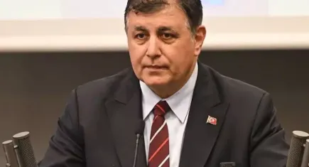 Başkan Tugay: Cem Aydın'ın evine yapılan baskın kabul edilemez