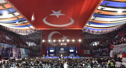 AK Parti İzmir 8'inci Olağan İl Kongresi’nde birlik ve hedef mesajı