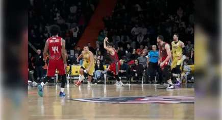 Kaf-Kaf, Mersin'de mağlup 