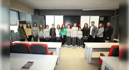 Menderes Belediyesi ve öğrencilerden deniz kirliliği için ortak çözüm arayışı
