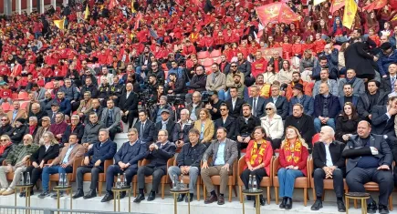 Göztepe, 100. Yıl meşalesini yaktı