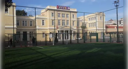 Göztepe Spor Okulları, İzmir Atatürk Lisesi'nde