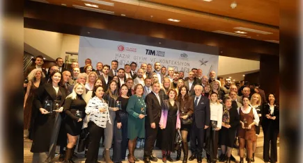 Moda endüstrisinin yıldızlarına ödül