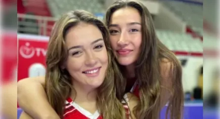 Hande Baladın ile Zehra Güneş'in reklam filmi nefesleri kesti