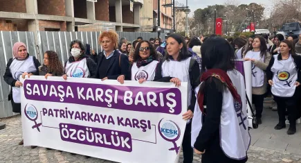 KESK Kadın Meclisi’nden barış zinciri