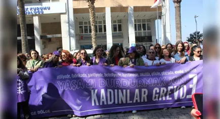 Sendikalı kadınlar eşit iş, eşit ücret istiyor