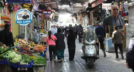 Taşıt ve elektriğin tehlike saçtığı cadde: Anafartalar