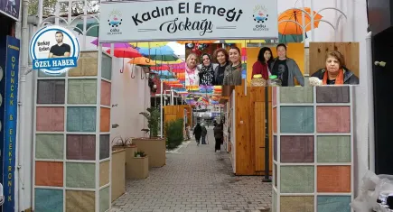 Uygulama güzel ama kadınlar donuyor