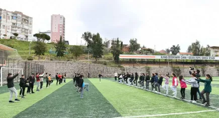 Çiğli Belediyesi’nden kadın ve çocuklara özel ücretsiz spor etkinliği